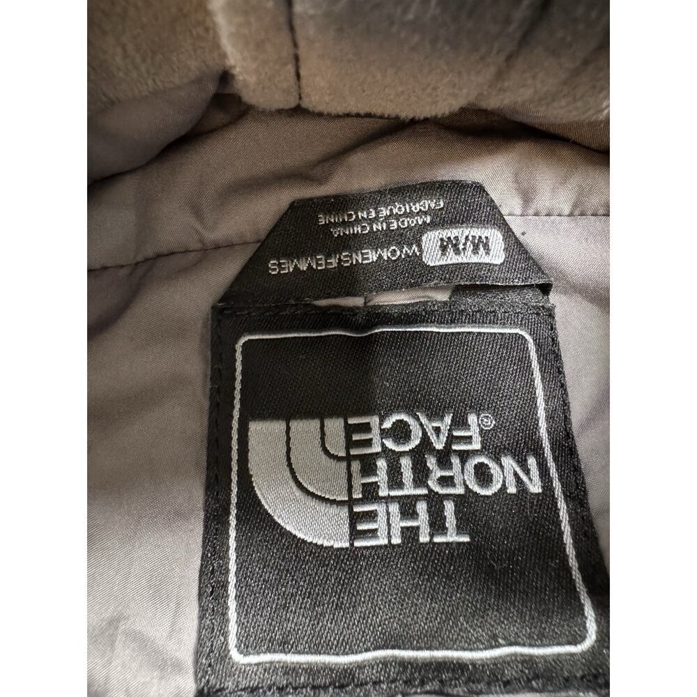 The North Face Woman’s Insulated Primaloft Navy Ripstop Jacket Medium M - Picture 12 of 12